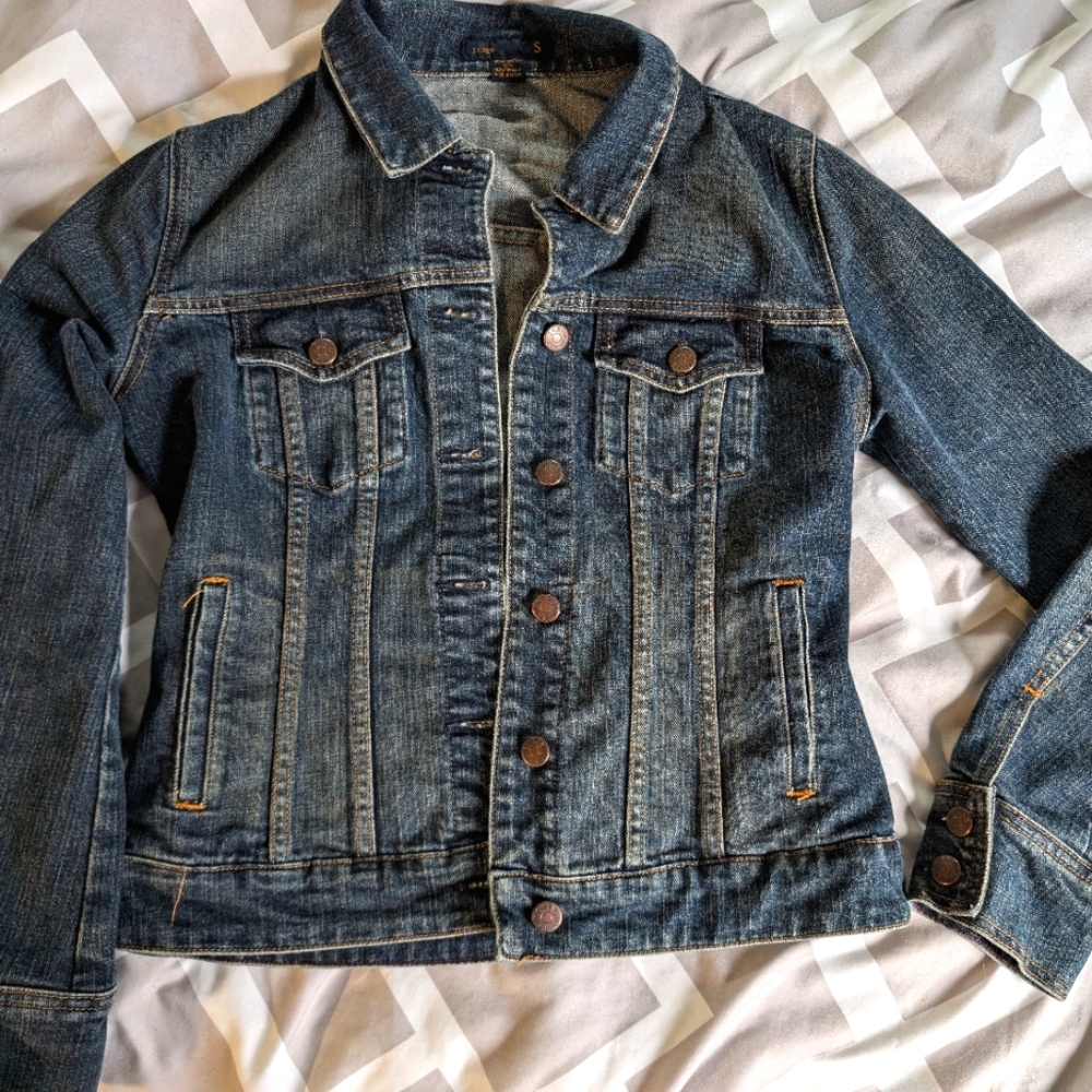 Jcrew classic denim jacket dark wash. Worn once!